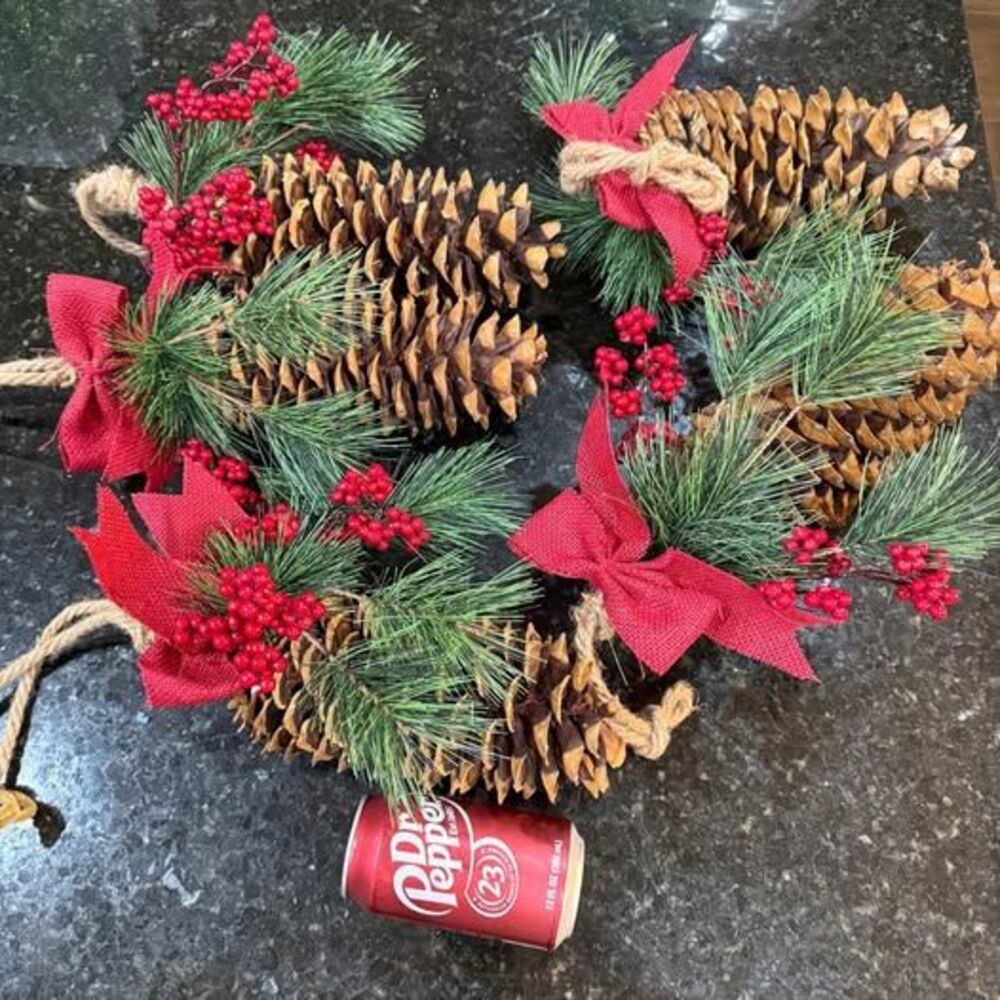 Christmas Pinecones